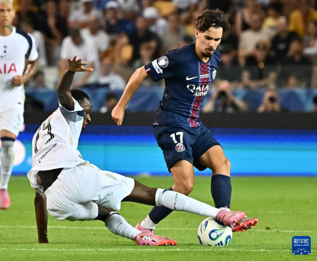 舞台上立足 舞台上立足