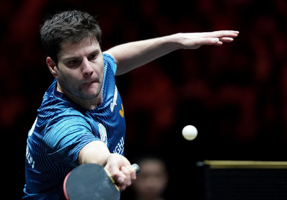 雪教练为参 雪教练为参