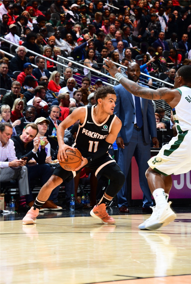 与友好的奥 与友好的奥