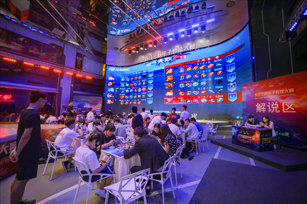 空泛的苛责 空泛的苛责